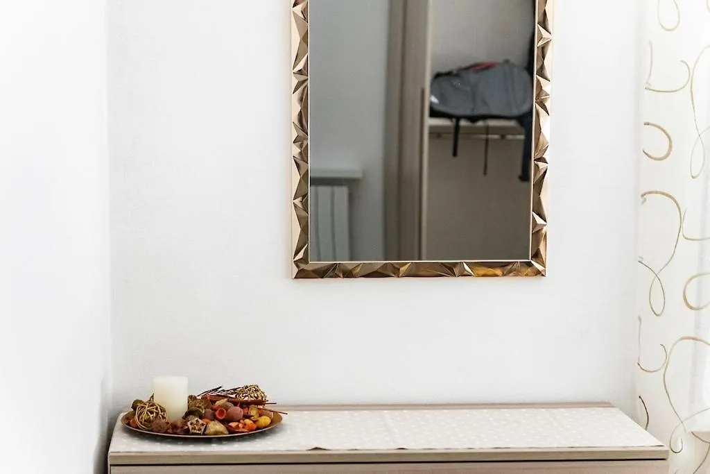 Carrara Deluxe Home Bergamo