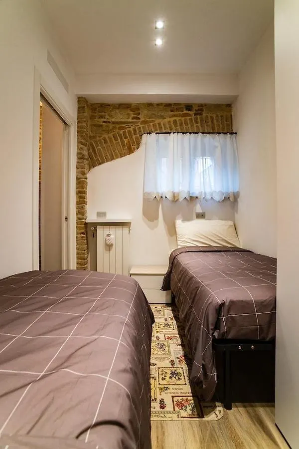 Apartment Carrara Deluxe Home Bergamo Italy